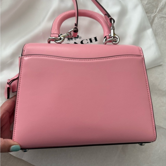 COACH Sammy 21 in glove tanned leather. - Picture 3 of 16